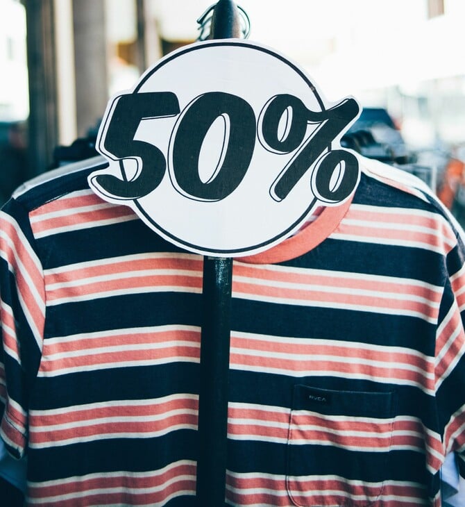 Πότε είναι η Black Friday 2025 και πότε ξεκινά η περίοδος των εκπτώσεων