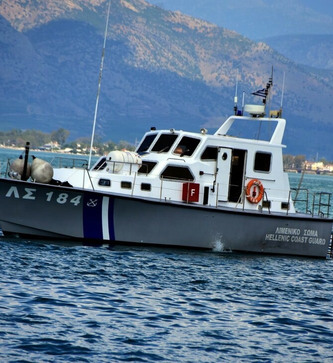 Κρήτη: Διασώθηκαν 56 μετανάστες από πνευστή λέμβο ανοιχτά των Καλών Λιμένων