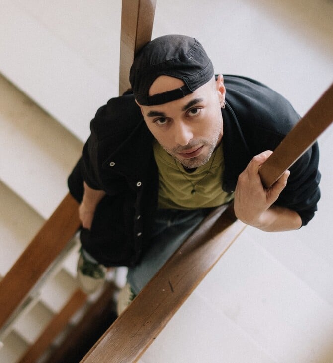 Ιώκο Ιωάννης Κοτίδης: «Μοιράσου το τραύμα, αλλιώς δεν θα φύγει»