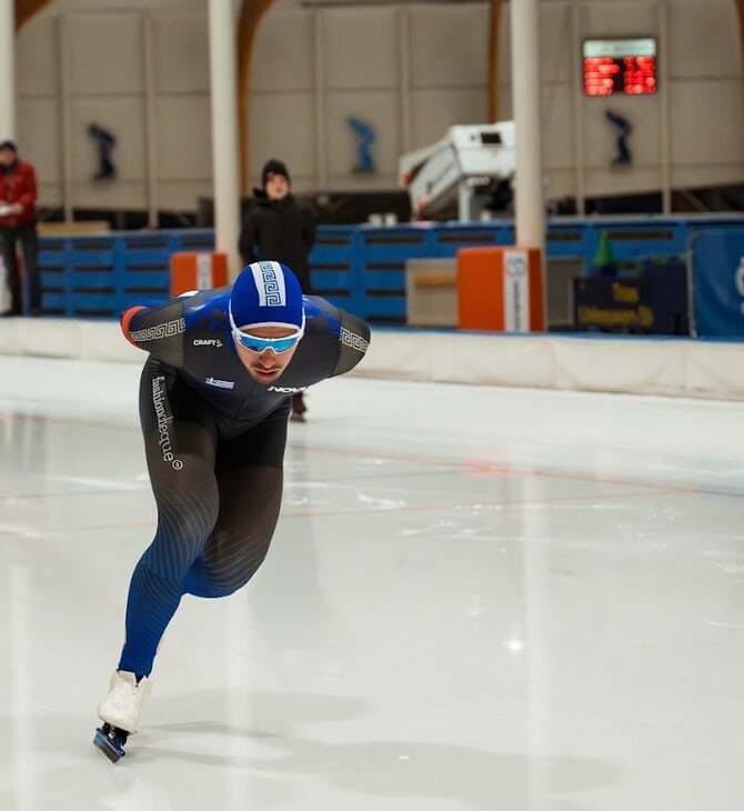 Γνωρίζοντας τον πρώτο Έλληνα παγοδρόμο ταχύτητας που ετοιμάζεται για τους Ολυμπιακούς αγώνες