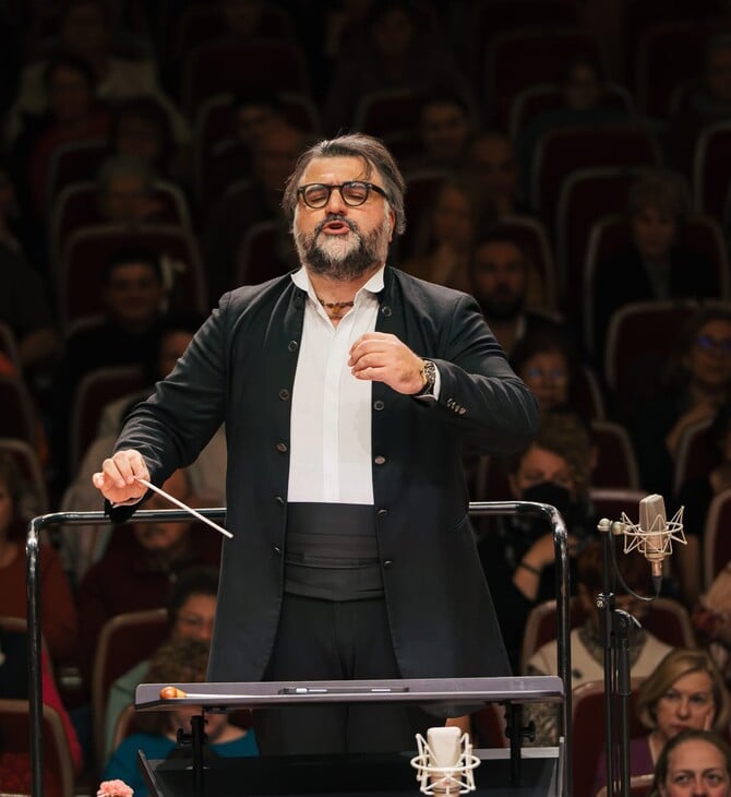 Ο Γιώργος Μπαλατσινός στη θέση του καλλιτεχνικού διευθυντή της ιταλικής Istituzione Sinfonica Abruzzese