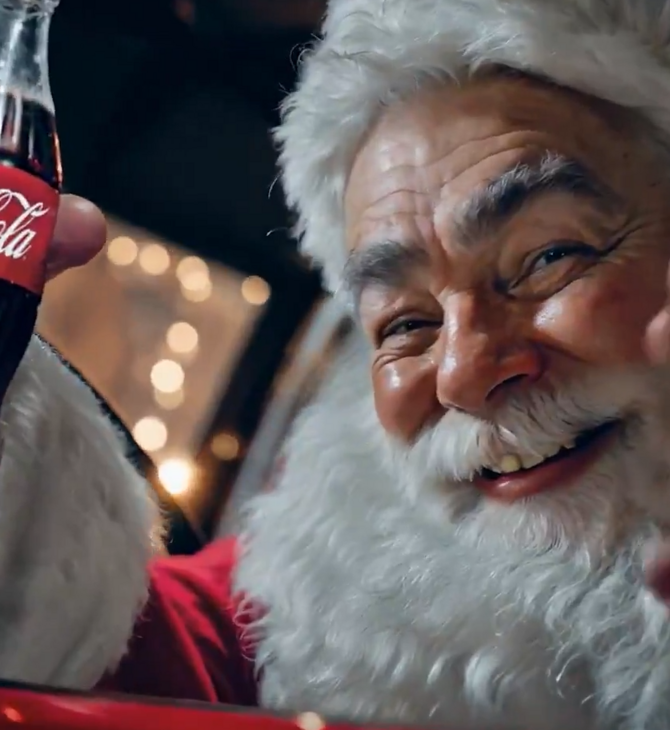 Coca-Cola: Αντιδράσεις για τη χριστουγεννιάτικη διαφήμιση - 