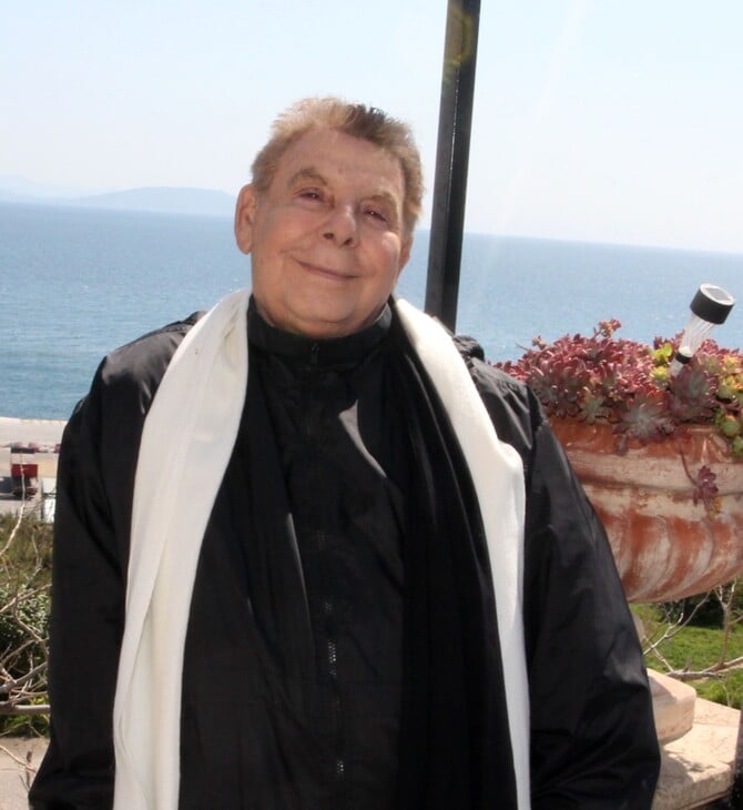 ΓΙΑΝΝΗΣ ΓΑΛΑΤΗΣ ΠΟΛΥΚΑΤΟΙΚΙΑ