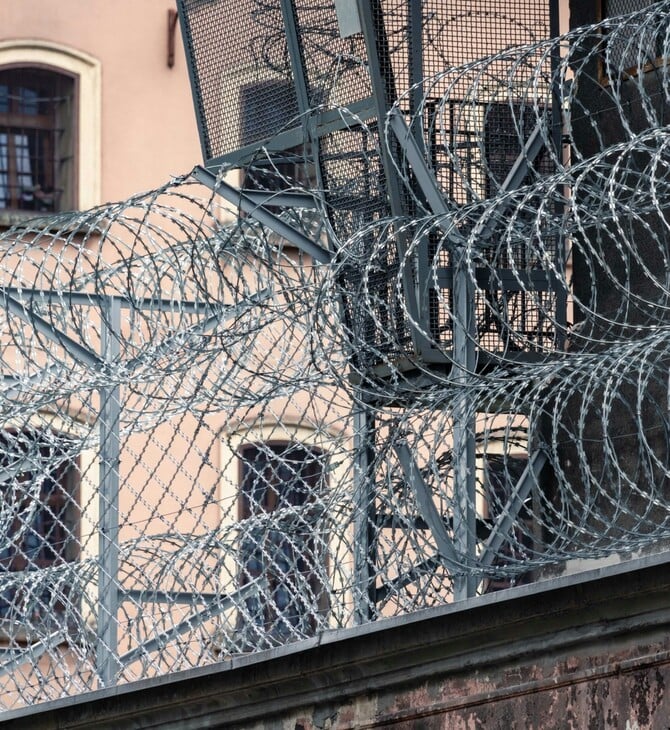 ΠΑΡΑΝΟΜΗ ΟΠΛΟΚΑΤΟΧΗ ΜΕΤΡΑ