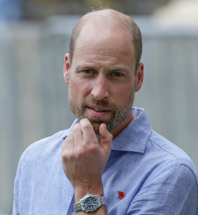 Πρίγκιπας Ουίλιαμ: Απέφυγε να απαντήσει σε ερώτηση για τα σκάνδαλα στη βασιλική οικογένεια