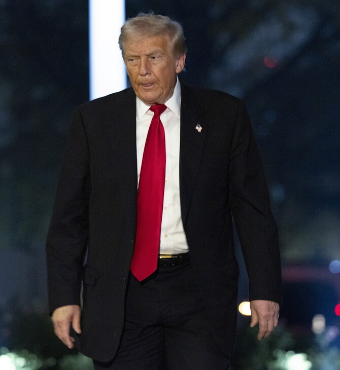 Τραμπ: «Θα δοθεί μέρισμα 2.000 δολαρίων σε όλους εκτός από τους πλούσιους»