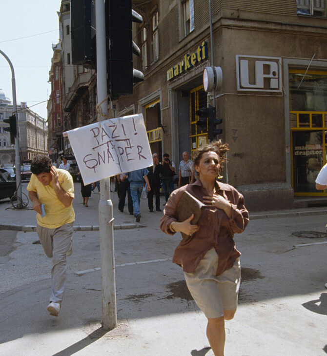 «Τουρίστες του πολέμου»: Ιταλοί φέρονται να πλήρωναν για να σκοτώνουν αμάχους στο Σαράγεβο