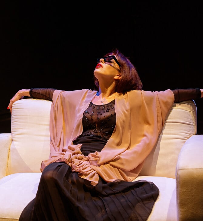 «Ο ουρανός κατακόκκινος» της Λούλας Αναγνωστάκη & «Ο δικός μου χειμώνας» της Πολύνας Ευτυχίας Γκιωνάκη