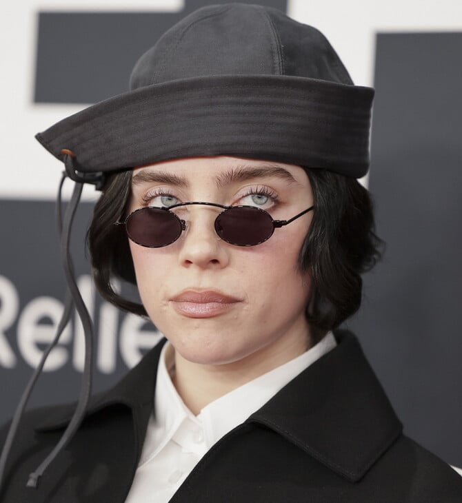Billie Eilish: Επιτίθεται στον Μασκ καθώς ο δισεκατομμυριούχος πλησιάζει το κατώφλι του 1 τρισ. δολαρίων