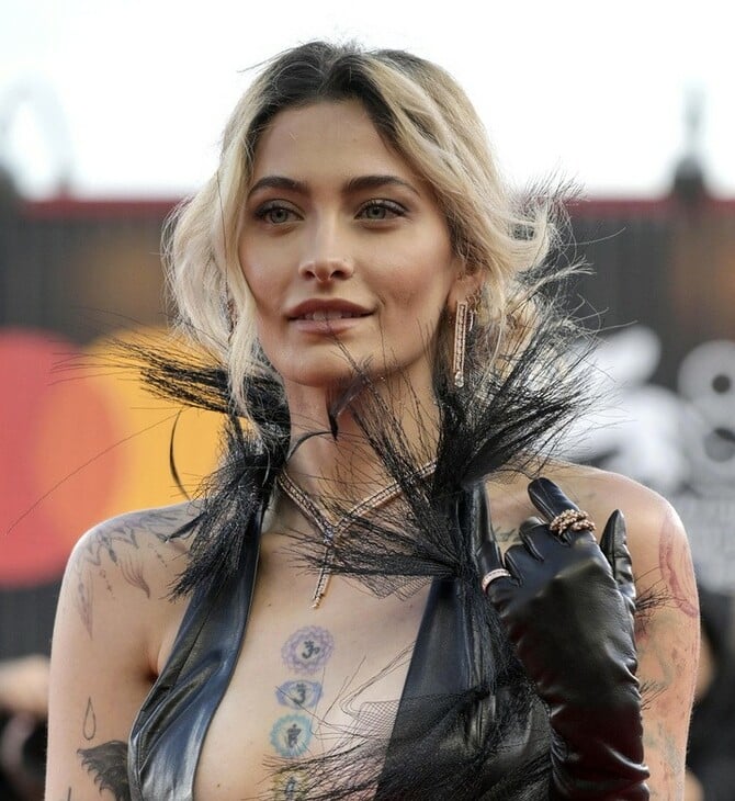 «Ακούγεται ένα σφύριγμα όταν αναπνέω»: Η Πάρις Τζάκσον αποκαλύπτει τη μόνιμη βλάβη από τον εθισμό της