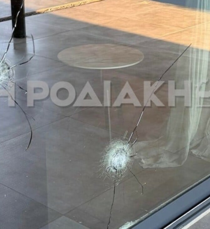 Ρόδος: «Μπορεί να με σκότωναν» - Τι αναφέρει ο επιχειρηματίας που του «γάζωσαν» με 14 σφαίρες το σπίτι