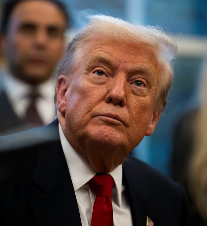 BBC: «Δεν υπέστη ζημιά ο Τραμπ, το μοντάζ έγινε για λόγους συντομίας»