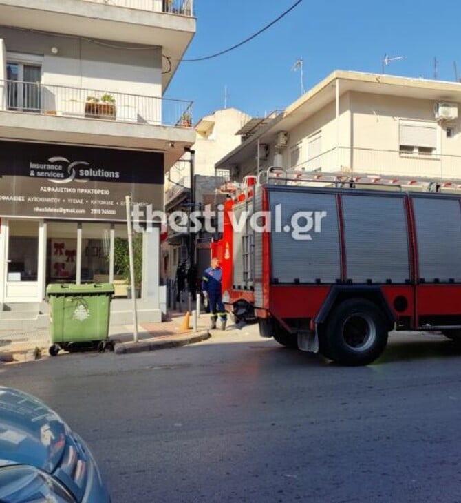 Θεσσαλονίκη: Στο νοσοκομείο μητέρα και γιος μετά από φωτιά σε διαμέρισμα