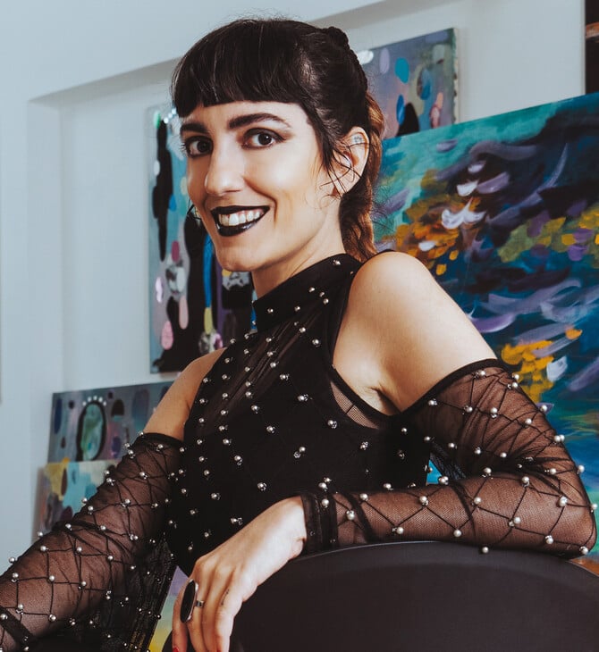 Αθηνά Παππά: Dream pop τέχνη που ενώνει φύση, συμβολισμό και θηλυκή ενδυνάμωση