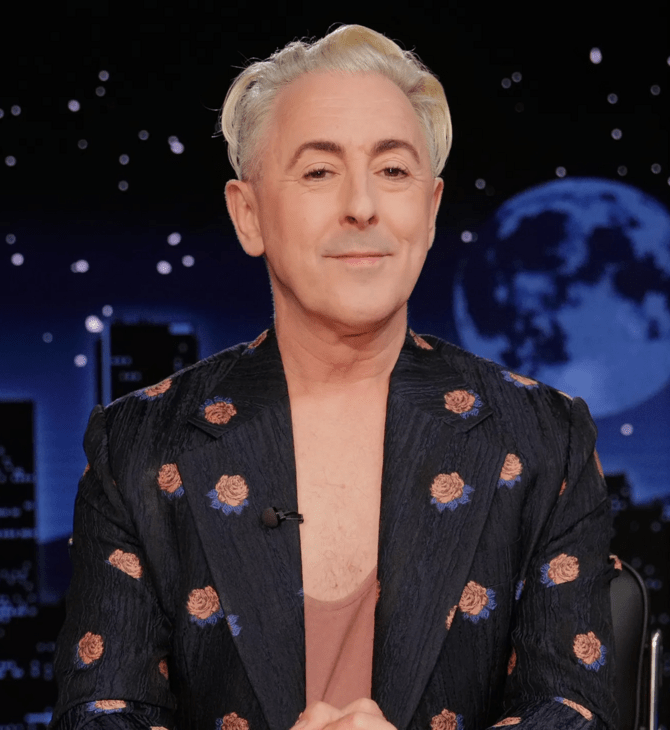 Άλαν Κάμινγκ: «Μετά το ξέσπασμά μου για τα τρανς δικαιώματα, φοβήθηκα μήπως με απελάσουν»