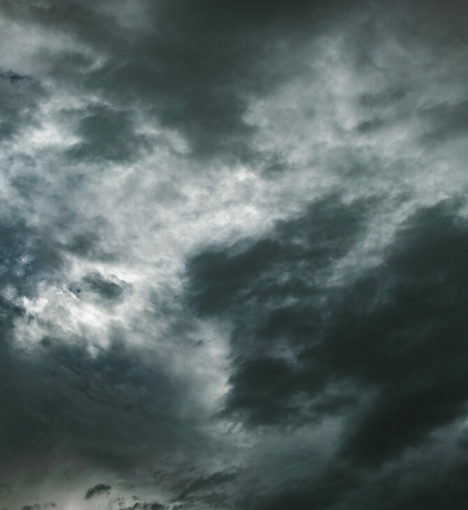 Καιρός - Ζιακοπούλου: Επιμένουν οι ισχυρές καταιγίδες - «Προσοχή στις μετακινήσεις»