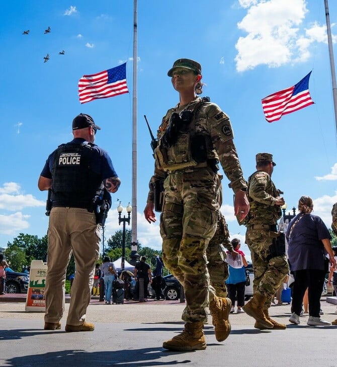 ΗΠΑ ΕΘΝΟΦΡΟΥΡΑ ΝΤΟΝΑΛΝΤ ΤΡΑΜΠ