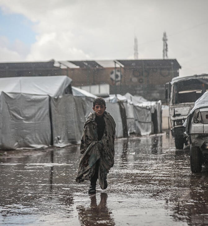 Γάζα: «Κοιτάξτε μας με έλεος» - Η δραματική έκκληση των Παλαιστινίων υπό τον φόβο του επερχόμενου σκληρού χειμώνα