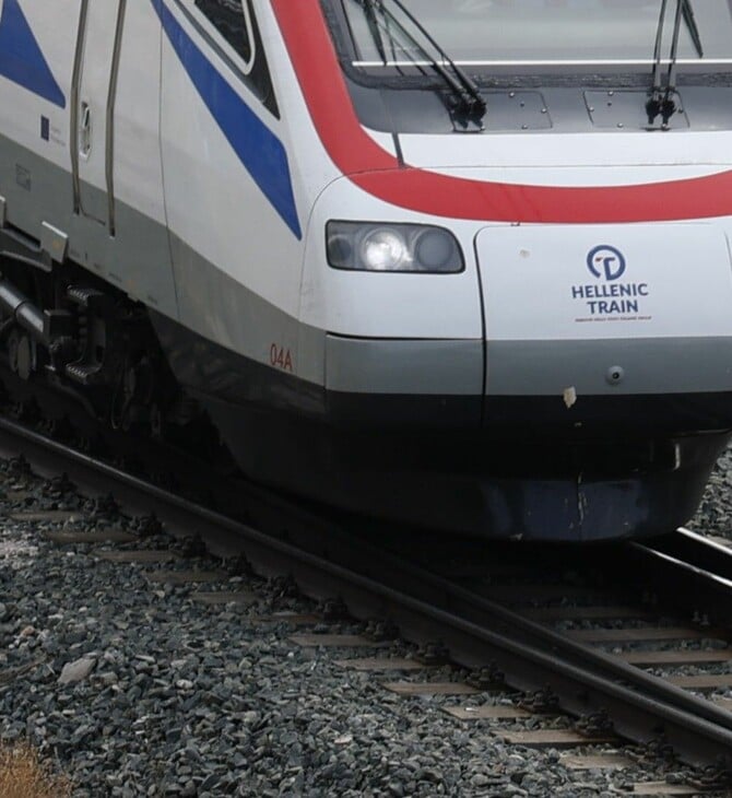 Ακινητοποιήθηκε αμαξοστοιχία με 300 επιβάτες που δρομολόγιο Πειραιάς-Κιάτο