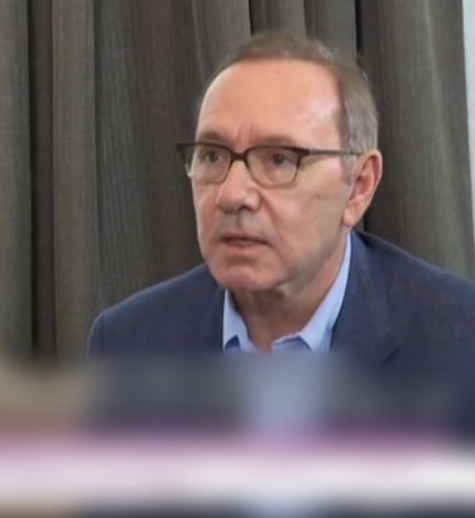 Κέβιν Σπέισι: «Είμαι ομοφυλόφιλος, απολαμβάνω την παρέα των ανδρών»