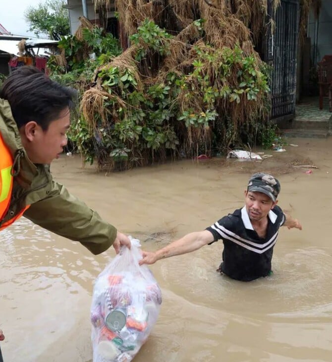 ΒΙΕΤΝΑΜ ΠΛΗΜΜΥΡΕΣ ΝΕΚΡΟΙ