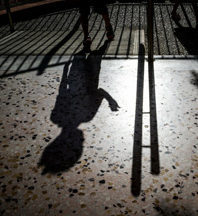 Λουτράκι: ΕΔΕ για τη δασκάλα που κατήγγειλε 6χρονο μαθητή για θωπεία 