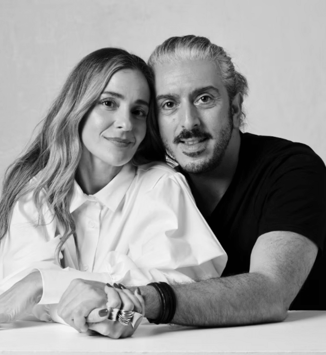 Μάνος Χατζιδάκις: Ο γιος του προσφεύγει στη Δικαιοσύνη για την παγκόσμια περιοδεία – Τι απαντά η εταιρεία παραγωγής