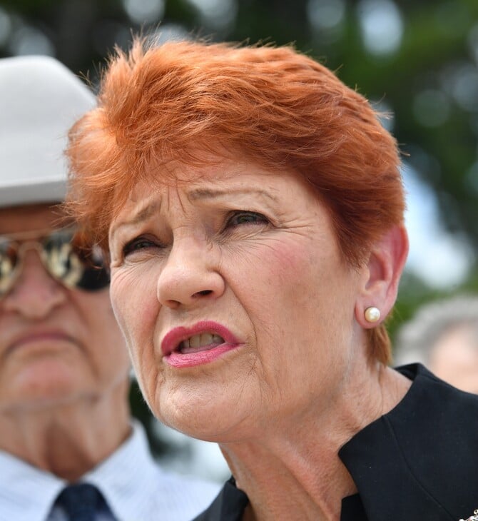 ΑΥΣΤΡΑΛΙΑ ΜΠΟΥΡΚΑ ΑΚΡΟΔΕΞΙΑ ΓΕΡΟΥΣΙΑΣΤΗΣ