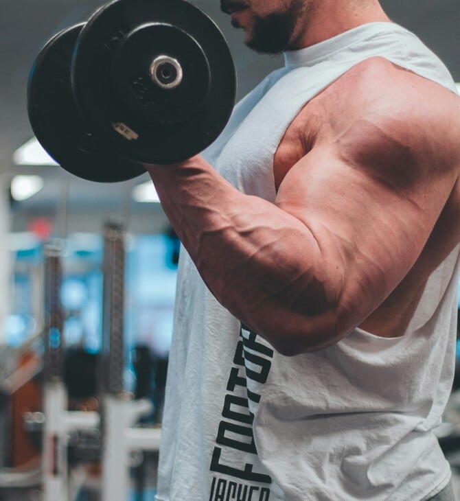 Η αυξημένη μυϊκή μάζα συνδέεται με πιο αργή γήρανση του εγκεφάλου, σύμφωνα με έρευνα 