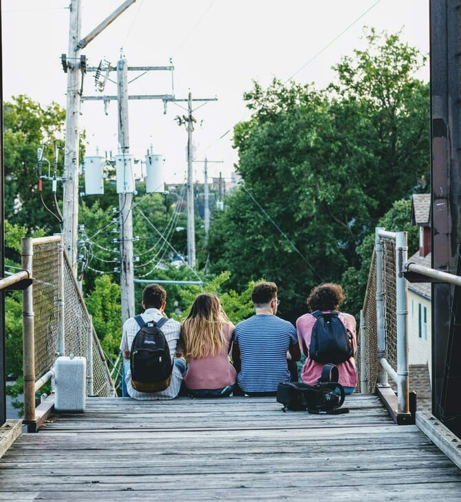 Έρευνα: Η εφηβεία κρατά μέχρι τα 30 