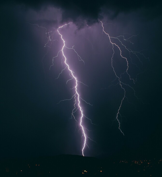 Κακοκαιρία Adel: Επικαιροποιήθηκε το έκτακτο της ΕΜΥ - Κόκκινη προειδοποίηση για επικίνδυνα φαινόμενα