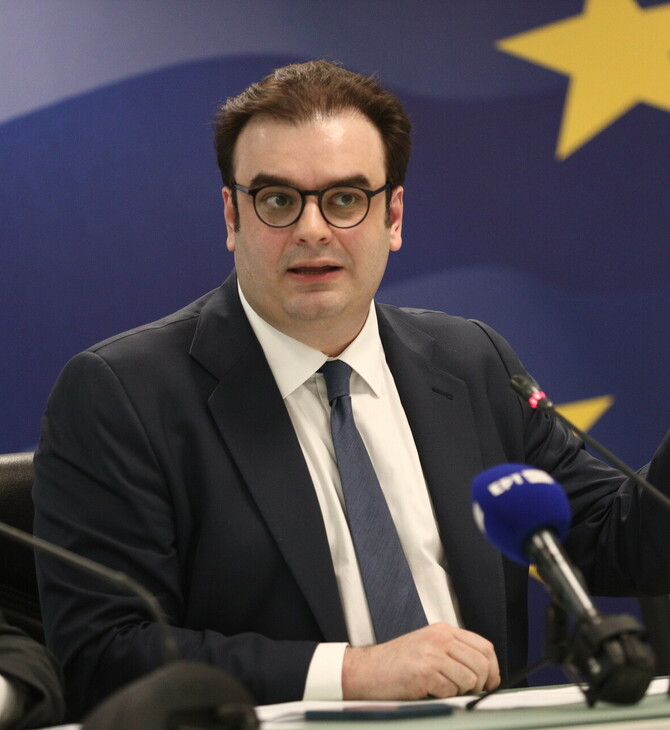 Κυριάκος Πιερρακάκης: Ποιος είναι ο αντίπαλός του – Πότε και πώς εκλέγεται ο νέος πρόεδρος του Eurogroup