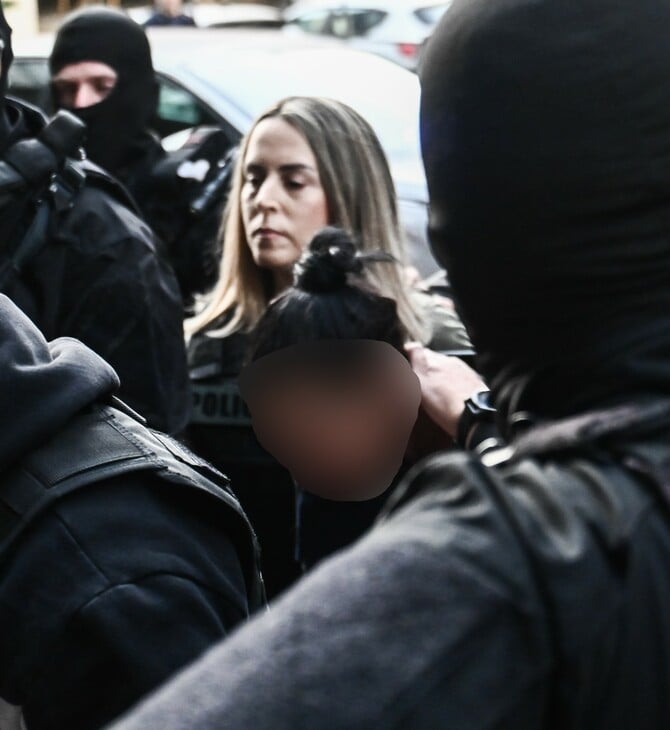 Δολοφονία στη Σαλαμίνα: «Δεν ήθελα να τη σκοτώσω» - Στον εισαγγελέα σήμερα η 46χρονη