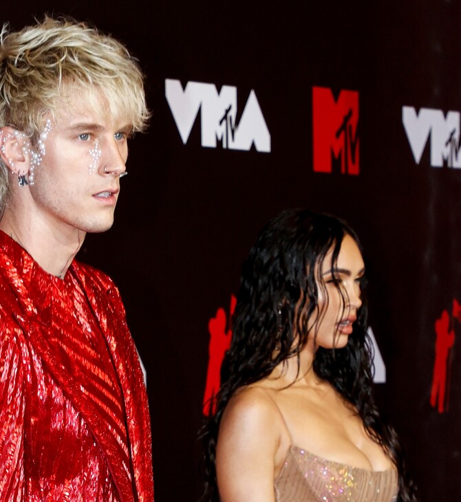 ΜΕΓΚΑΝ ΦΟΞ ΜΑΣΙΝ ΓΚΑΝ ΚΕΛΙ