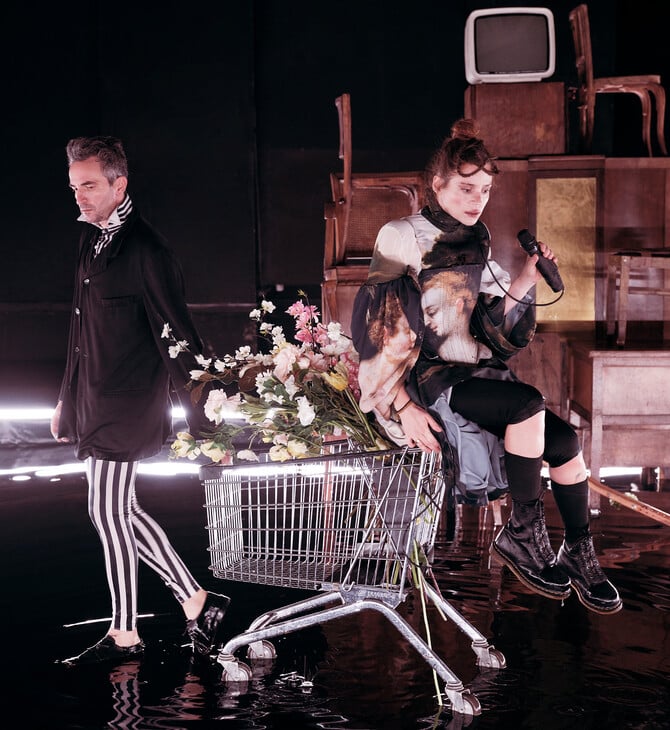 17 παραστάσεις που παίζουν δευτερότριτα