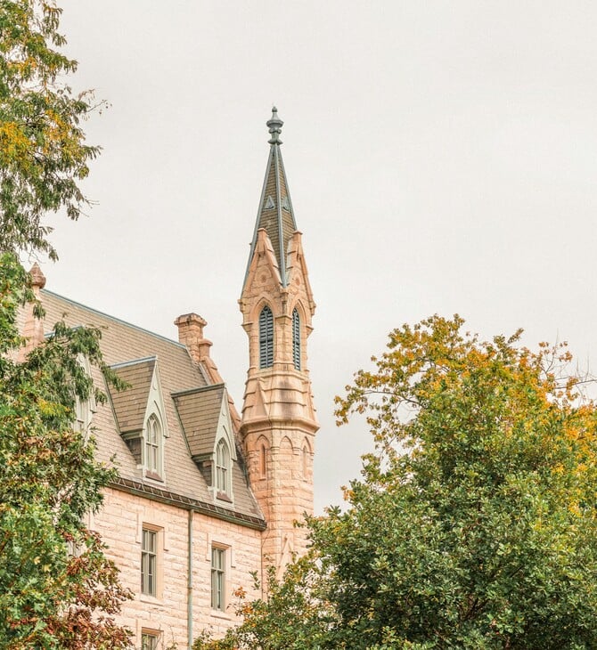 Το Northwestern πληρώνει 75 εκατ. δολάρια για να λήξει η αντιπαράθεση με την κυβέρνηση Τραμπ