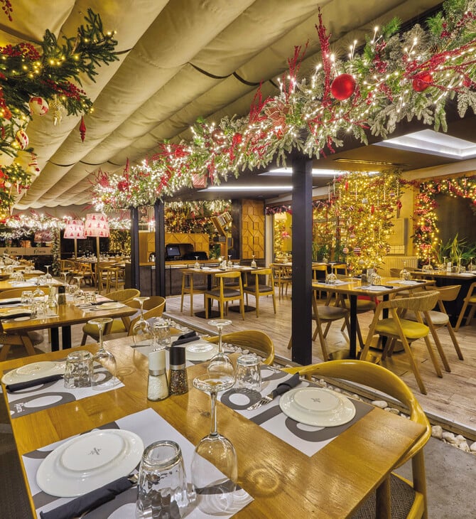 Το Βραστό: Γεύσεις και χριστουγεννιάτικη ζεστασιά σε ένα μαγαζί-θρύλο.