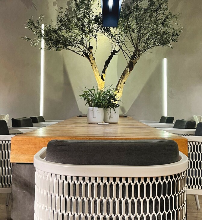 Moma Urban Eatery & Bar: Μια κουζίνα χωρίς χρονικούς περιορισμούς σε μυεί στις γεύσεις της πόλης