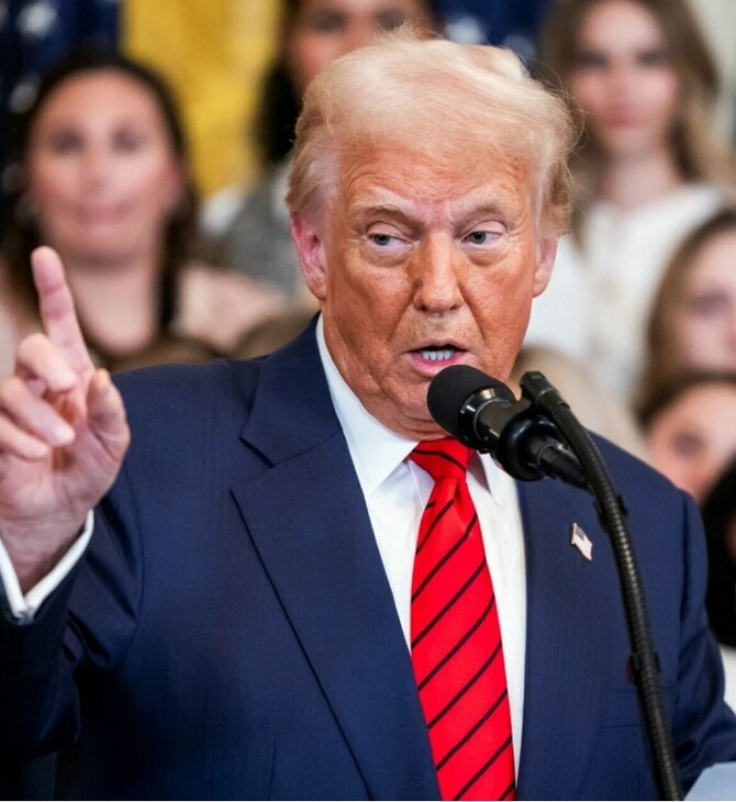 Ο Τραμπ αποκάλεσε «σκουπίδια» τους μετανάστες από τη Σομαλία και είπε πως «δεν τους θέλει στη χώρα του»