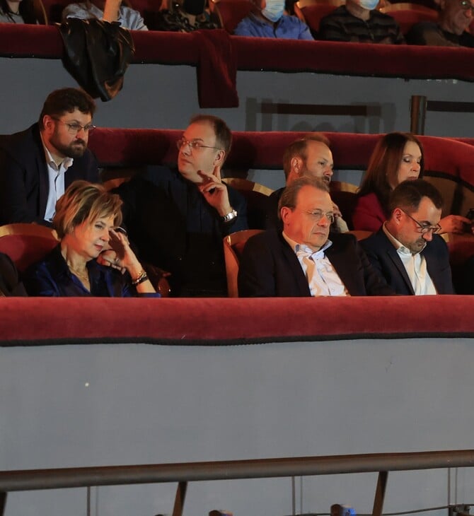 ΤΣΙΠΡΑΣ ΒΙΒΛΙΟ ΕΞΩΣΤΗΣ