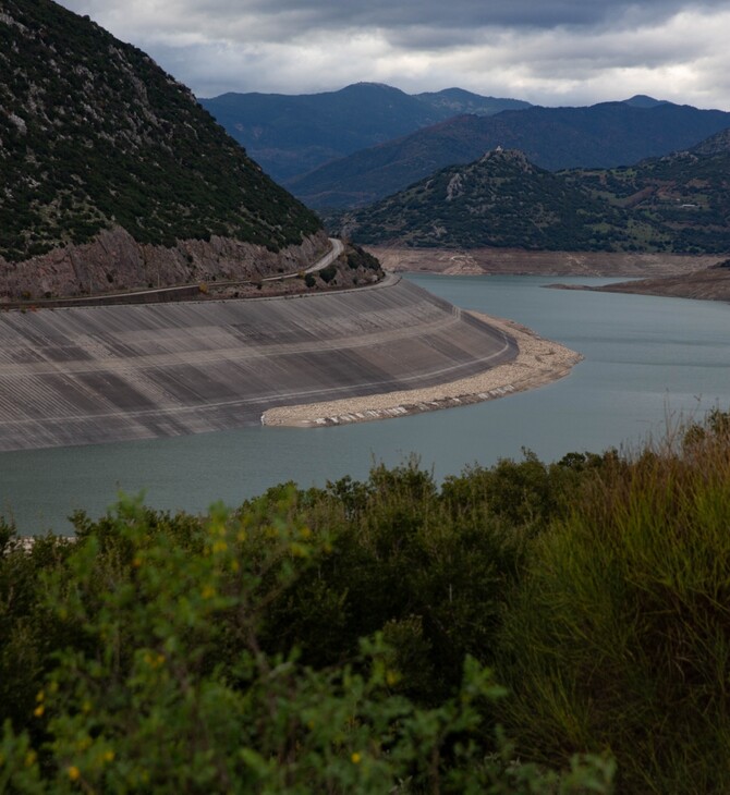 ΝΕΡΟ ΑΠΟΘΕΜΑΤΑ ΚΑΚΟΚΑΙΡΙΑ BYRON