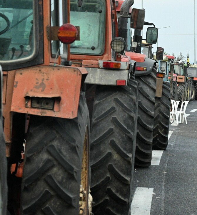 Τρία μεγάλα αγροτικά μέτωπα στη Θεσσαλία: Ενισχύεται διαρκώς το μπλόκο της Καρδίτσας