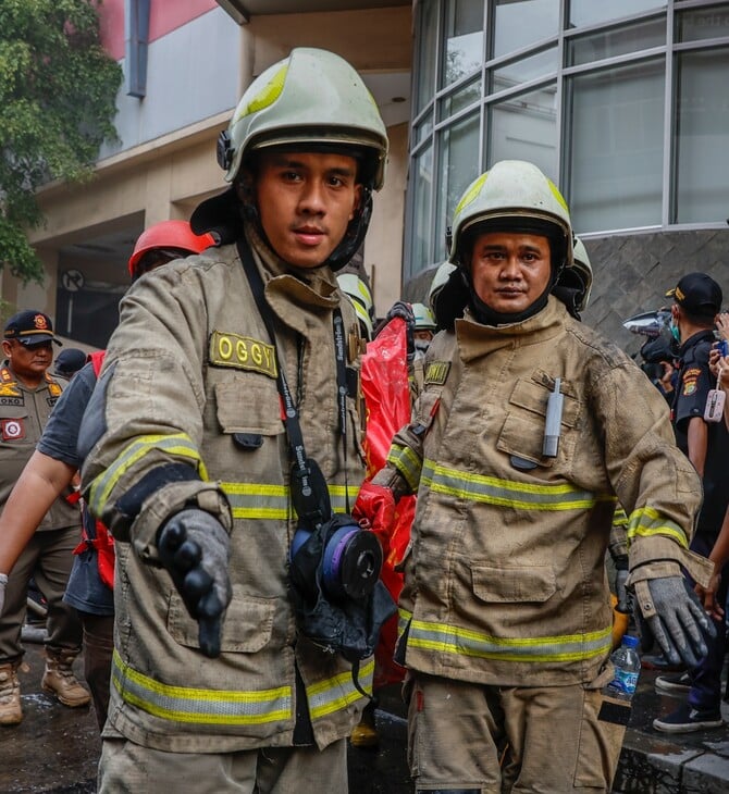 ΙΝΔΟΝΗΣΙΑ ΦΩΤΙΑ ΝΕΚΡΟΙ