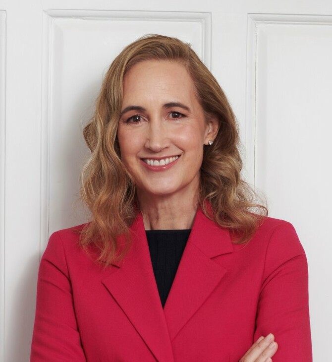 Sophie Kinsella: Πέθανε η συγγραφέας των best seller μυθιστορημάτων «Shopaholic» 