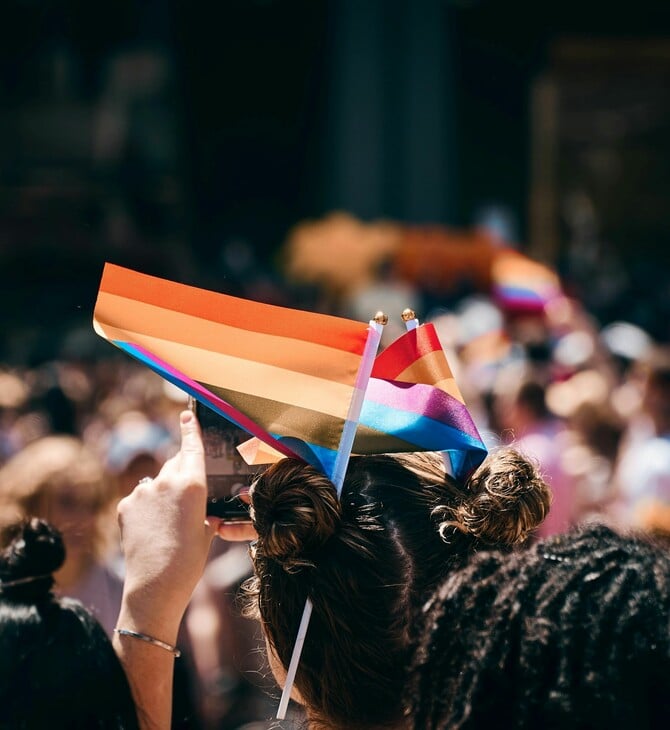 Ανακρίσης, απολύσεις και ποινές φυλάκισης: Η πραγματικότητα στην Ουγγαρία του Όρμπαν για τη ΛΟΑΤΚΙ+ κοινότητα 