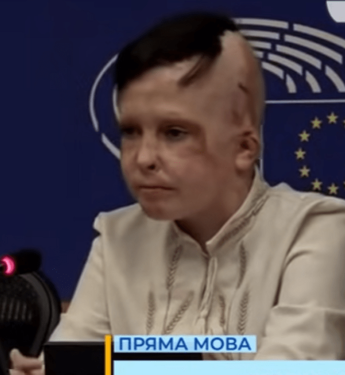 Ουκρανία: «Την είδα κάτω από τα ερείπια και της είπα αντίο» - Συγκίνησε ο 11χρονος Ρόμαν στο Ευρωπαϊκό Κοινοβούλιο