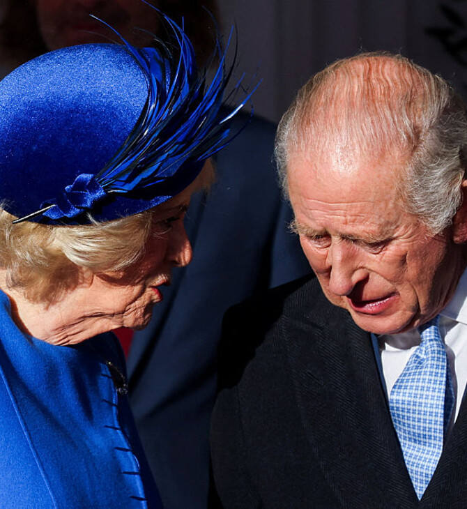 Βασίλισσα Καμίλα: Εκτός βασιλικής οικογένειας τα παιδιά της για τα Χριστούγεννα