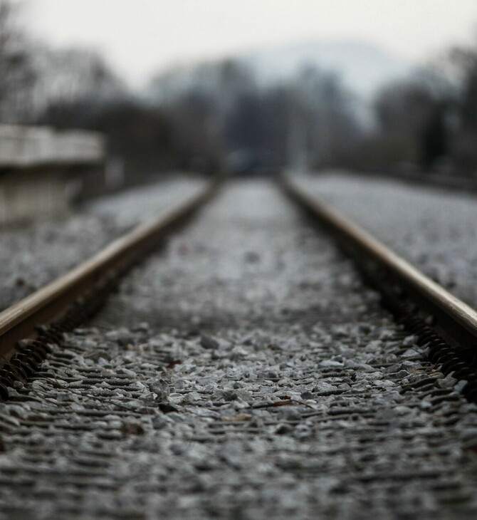 ΤΡΕΝΟ ΔΟΜΟΚΟΣ ΒΛΑΒΗ ΕΠΙΒΑΤΕΣ