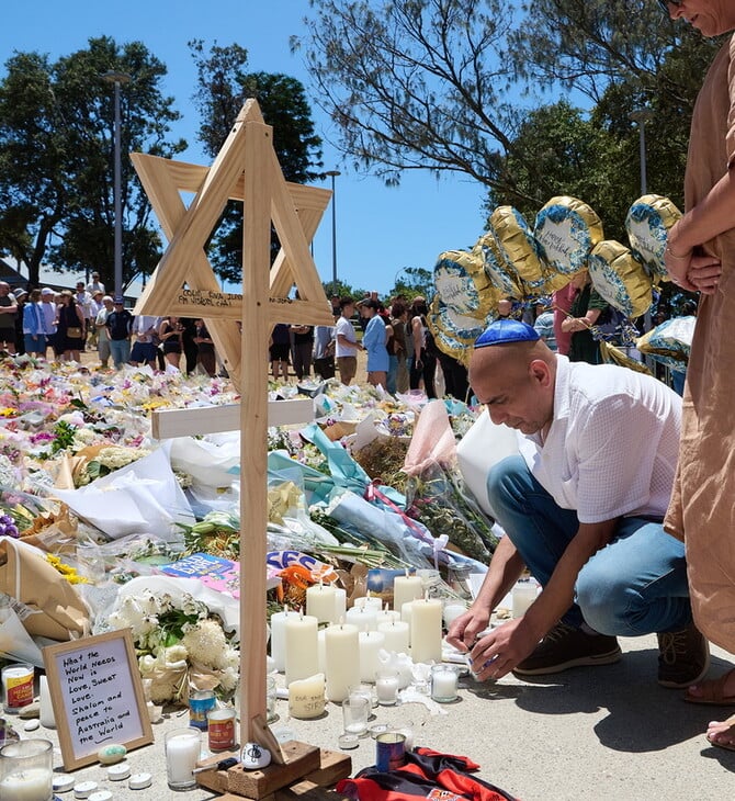 Τρομοκρατική επίθεση στο Σίδνεϊ: Ο δράστης κατηγορείται για 59 αδικήματα, εκ των οποίων 15 ανθρωποκτονίες 