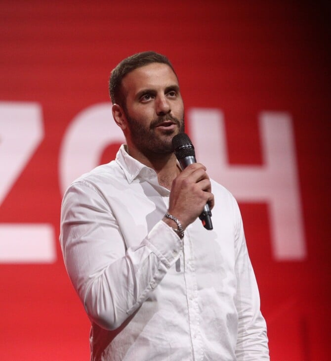 ΝΙΚΟΣ ΠΑΠΠΑΣ ΕΥΡΩΒΟΥΛΕΥΤΗΣ ΕΠΙΘΕΣΗ ΔΗΜΟΣΙΟΓΡΑΦΟΣ